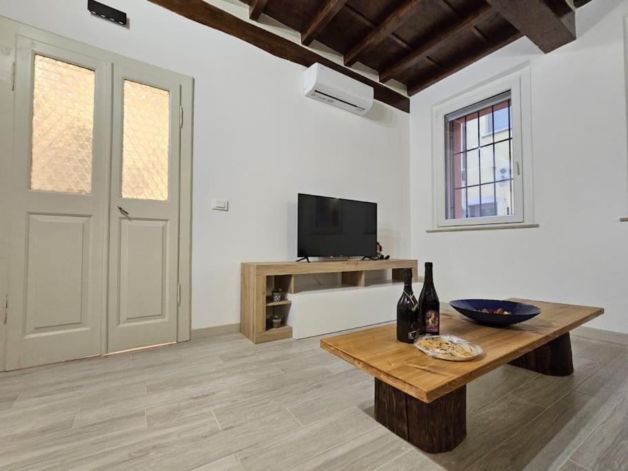 Il Rifugio Di Trip Apartment Mantova Exterior photo